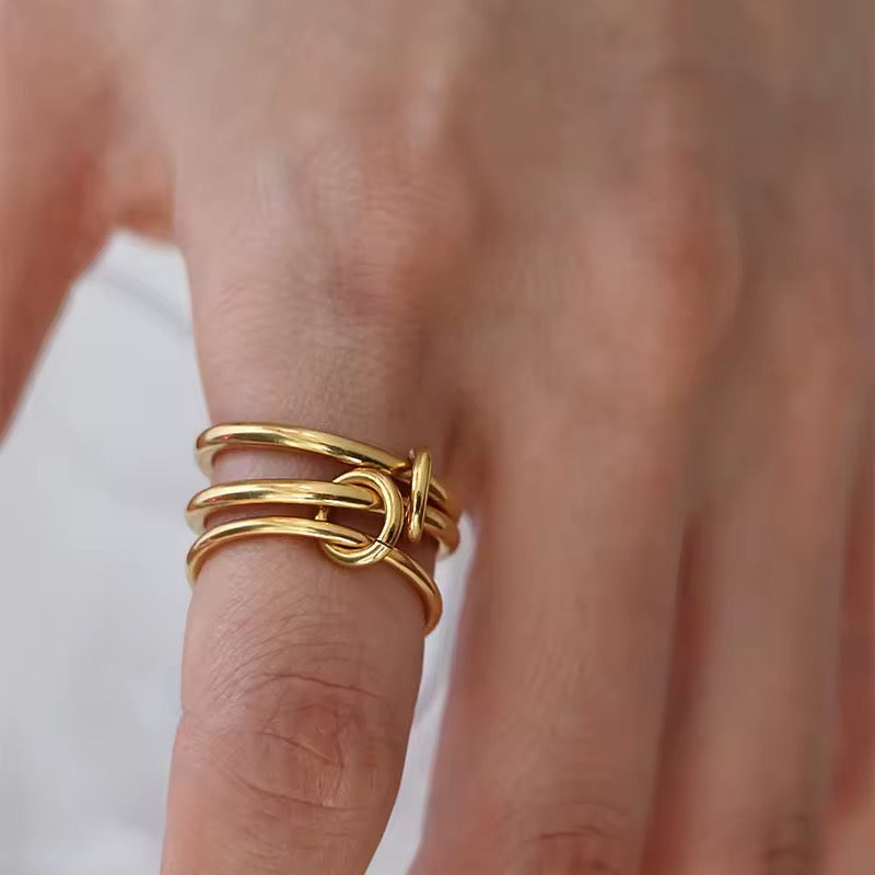 Elegant multi-layer gold ring