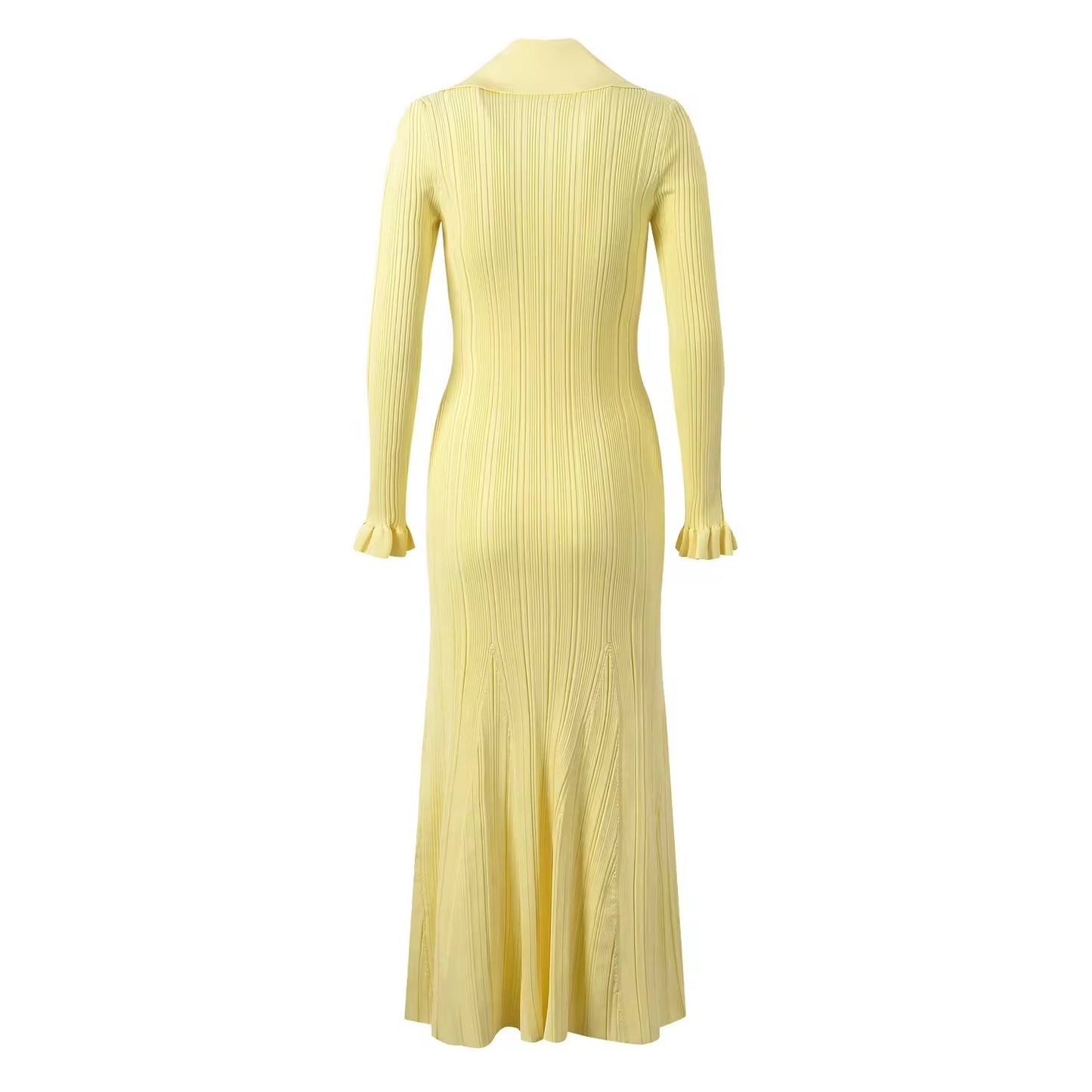 Elegantes Strick-Midikleid mit Knopfleiste