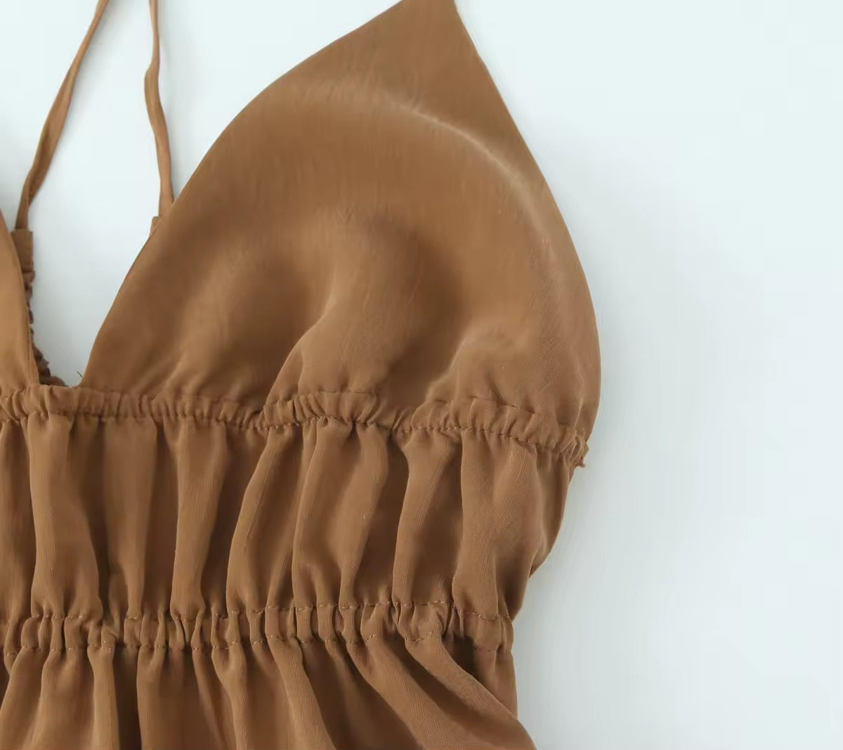 Luftiges Sommerkleid mit Spaghettiträgern