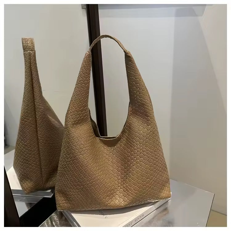 Geflochtene Schultertasche