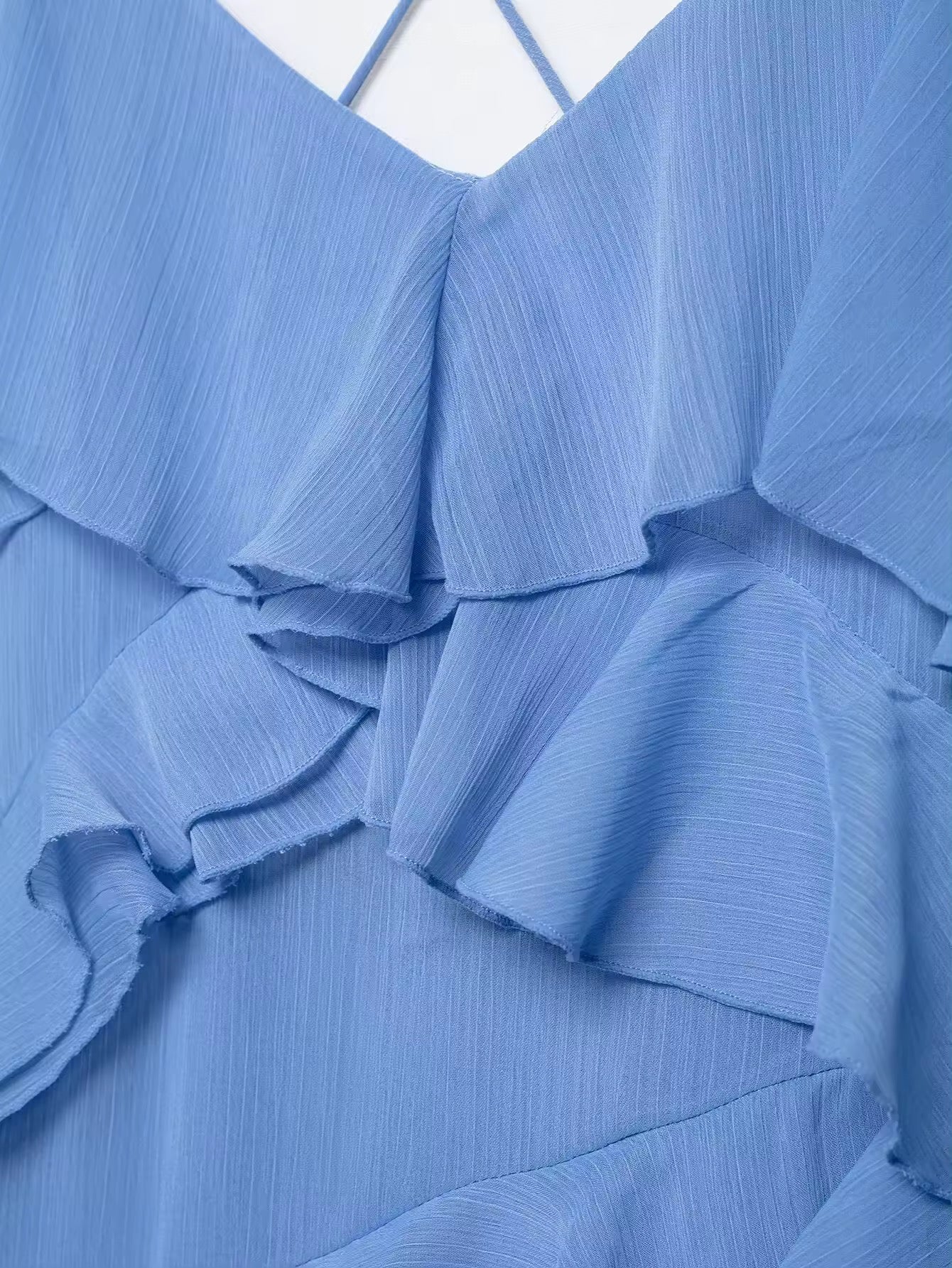 Fließendes Volantkleid
