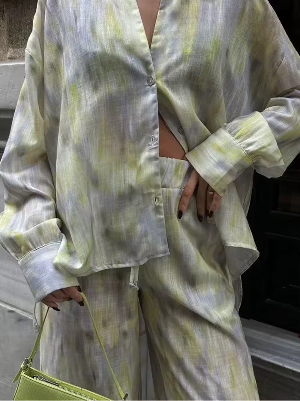 Lime Mist – Zweiteiliges Set aus Bluse & weiter Hose