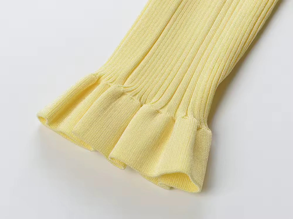 Elegantes Strick-Midikleid mit Knopfleiste