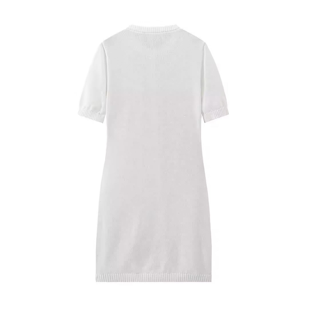 Elegant knitted dress with button placket
