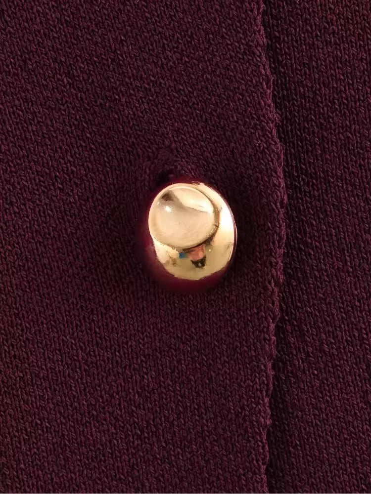 Elegant cardigan with button details