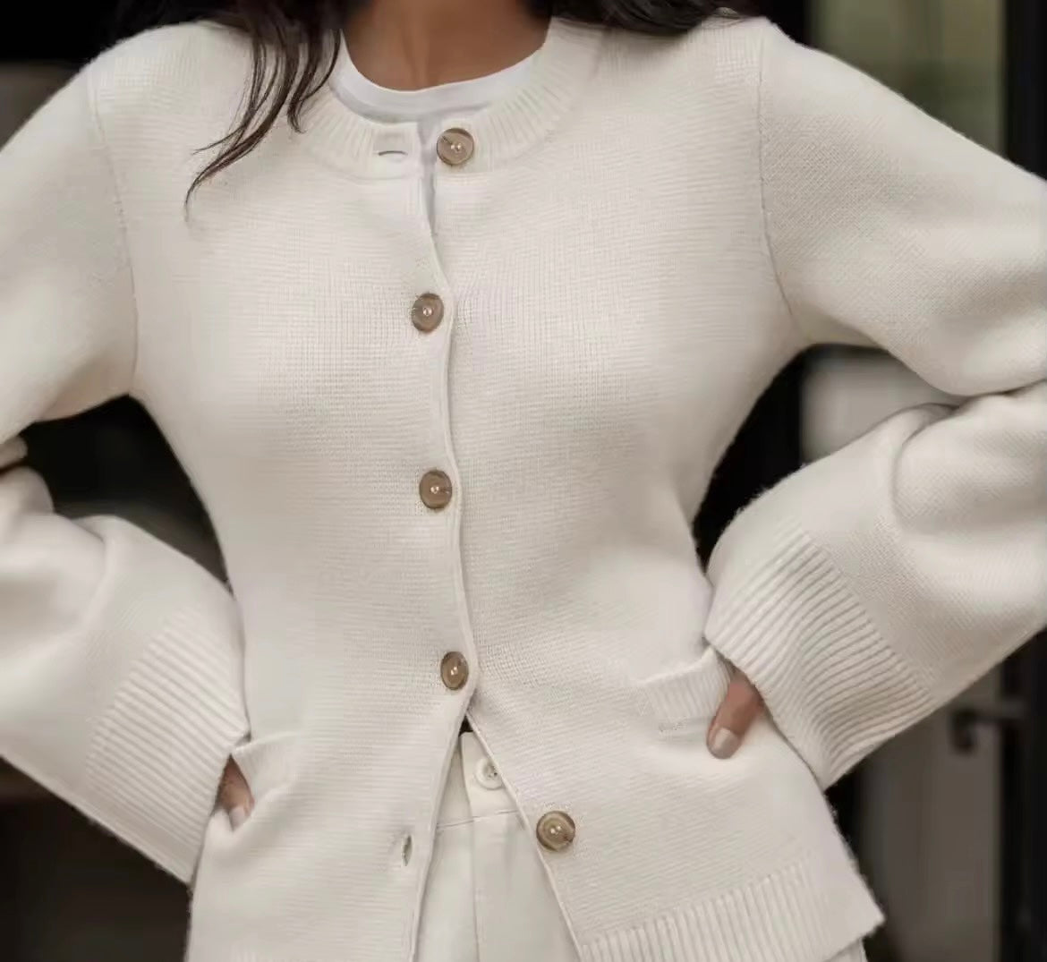 Strick-Cardigan “Cozy Elegance”