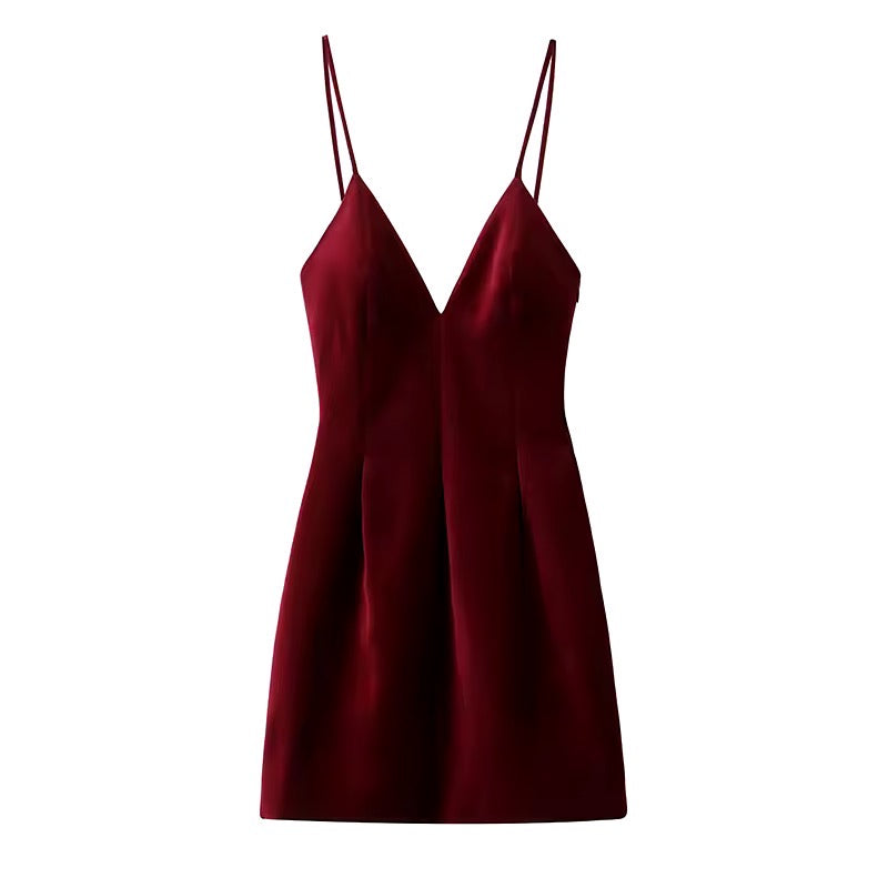 Elegant satin dress with spaghetti straps – Bordeaux