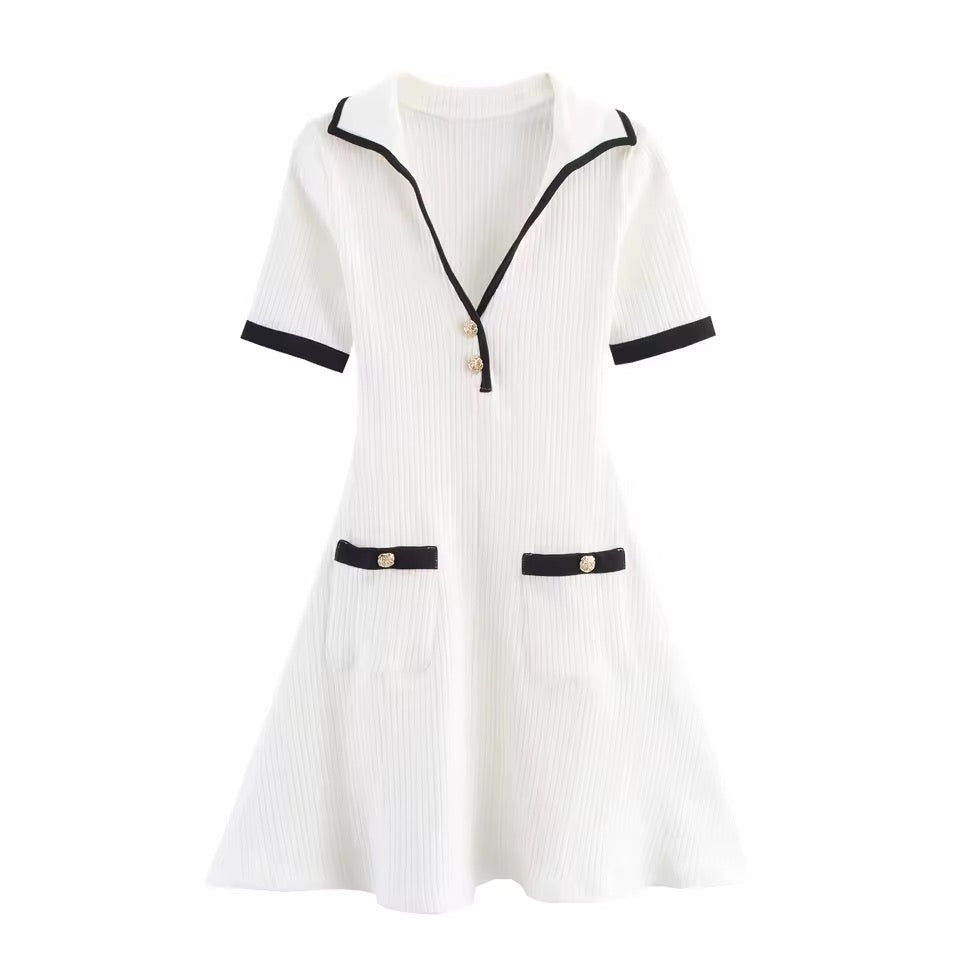 Strick Kleid mit Kontrast-Details