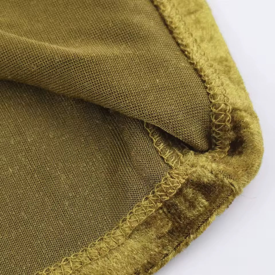 Velvet Glam Cut-Out Maxikleid