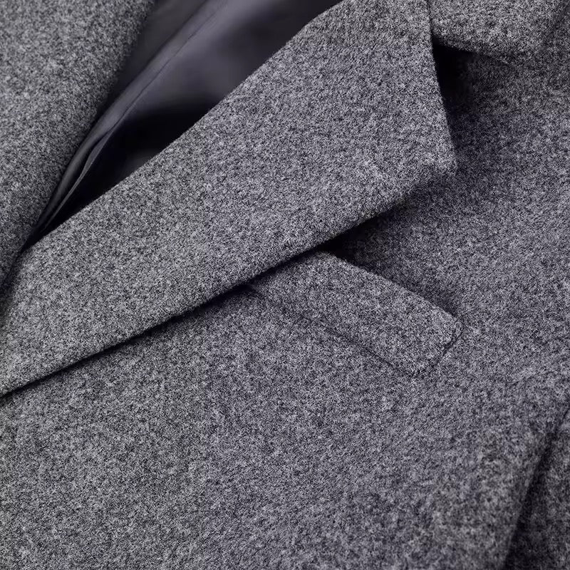 Eleganter langer Mantel in Grau