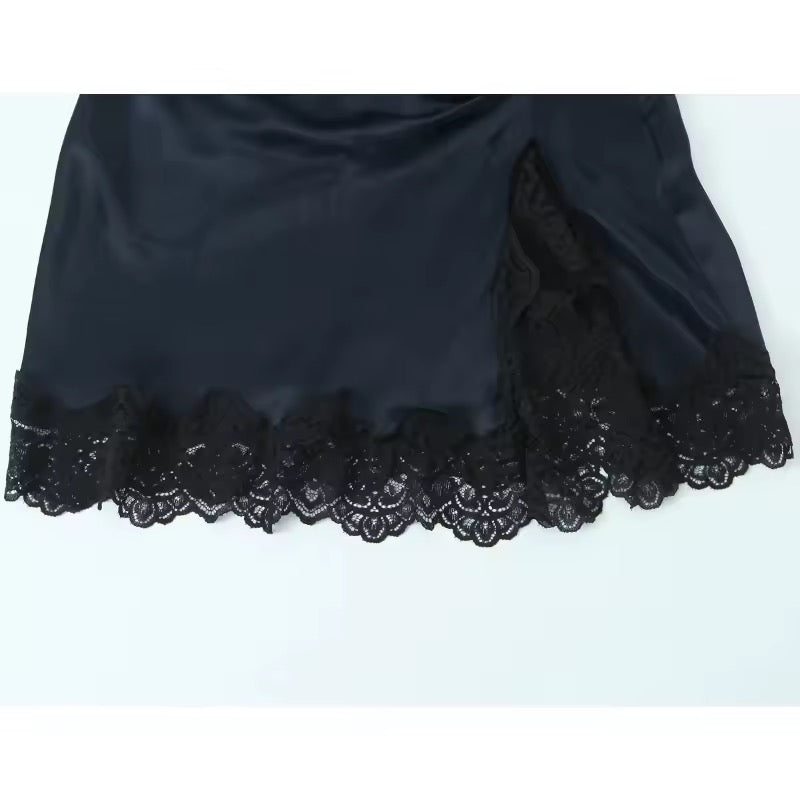 Satin-Minikleid mit Spitze & Raffdetail