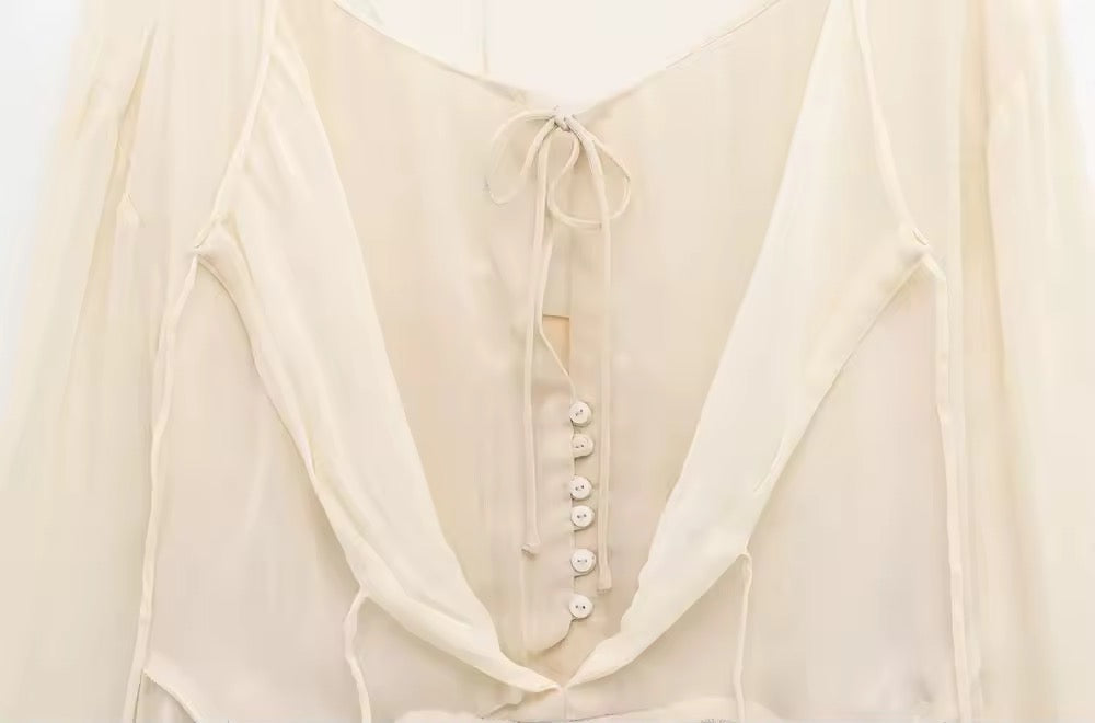 Boho-Chic Bluse mit Bindebändern und Volants