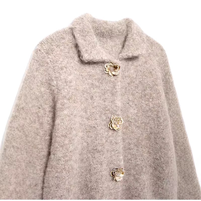 Elegant bouclé cardigan with floral buttons
