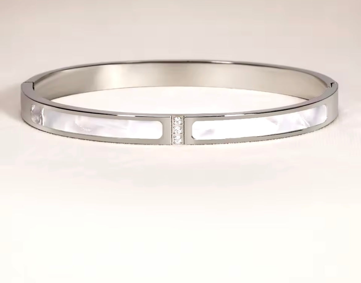 bracelet "Mother of Pearl Elegance"