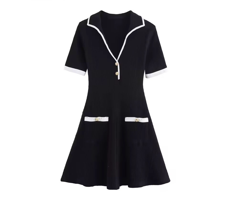 Strick Kleid mit Kontrast-Details