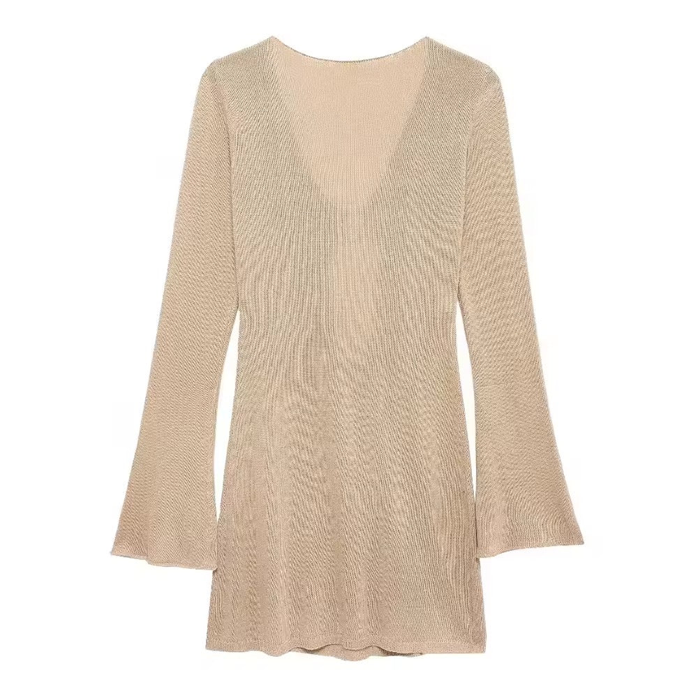 Strickkleid mit Cut-Out