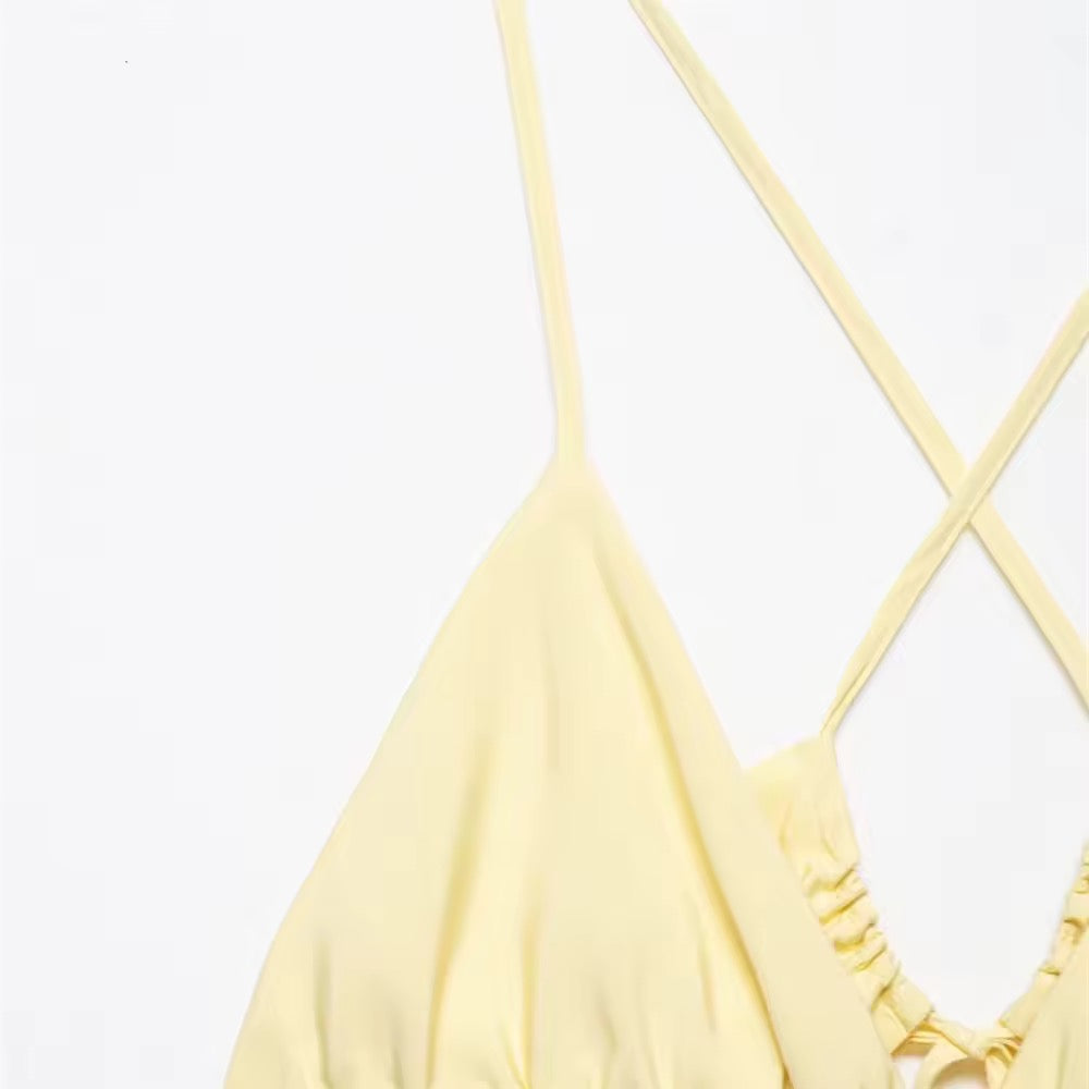 Luftiges Sommerkleid in Pastellgelb mit Spaghettiträgern