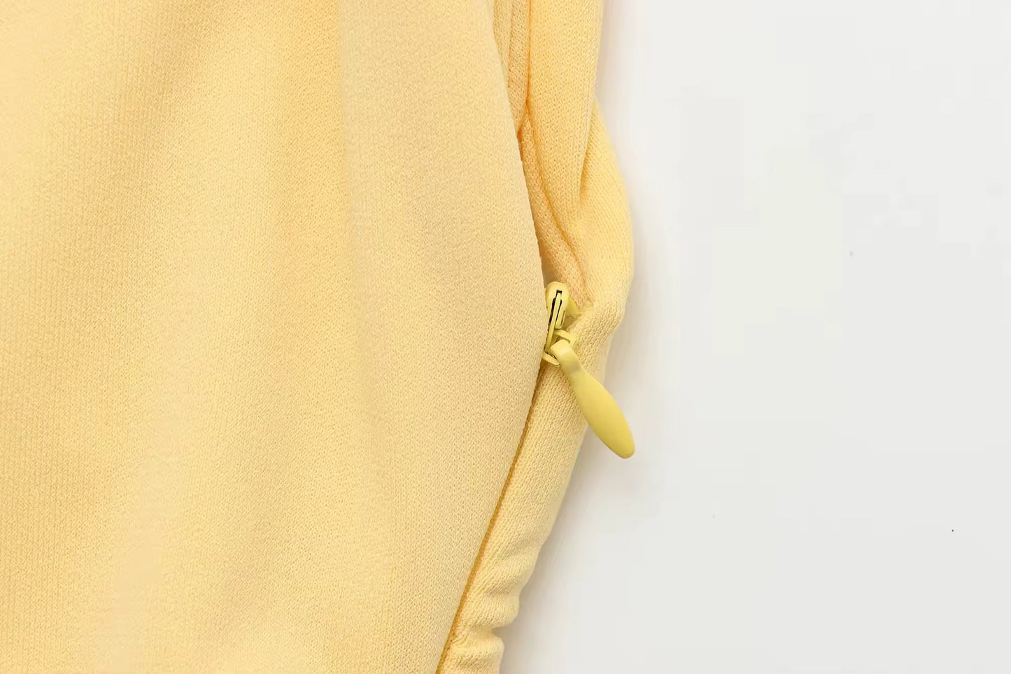 Elegantes Midikleid mit Raffungen