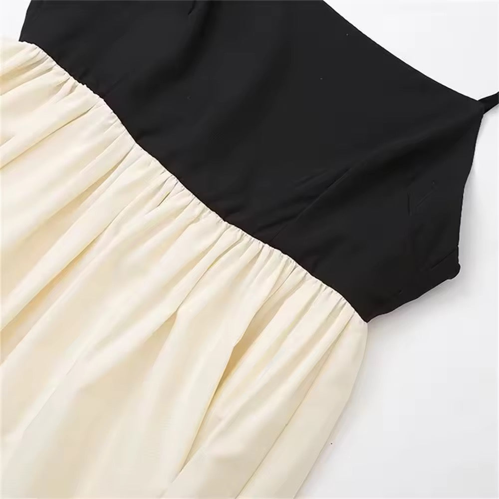 Maxikleid mit Spaghettiträgern – Schwarz & Creme