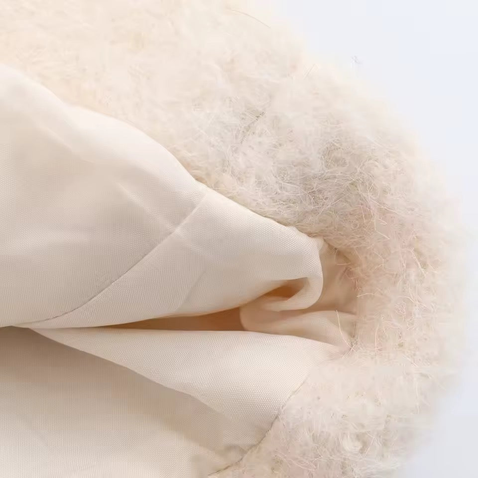 Bouclé-Mantel mit Knöpfen