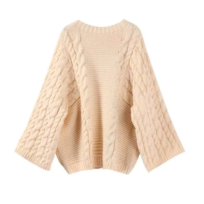 Oversize Pullover mit Zopfmuster