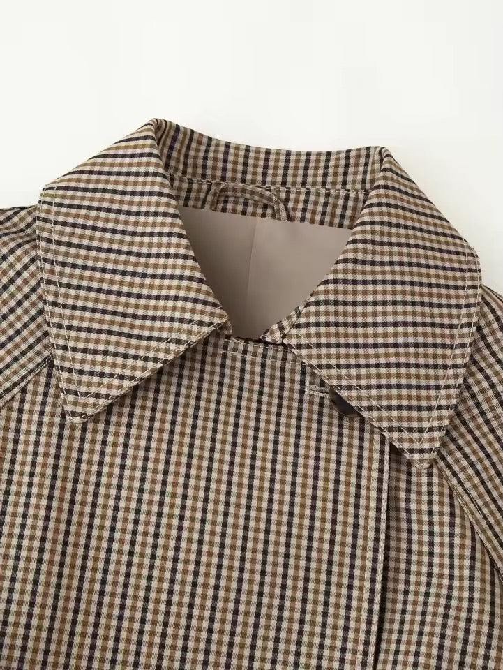 Karierte Trenchjacke mit Taillengürtel