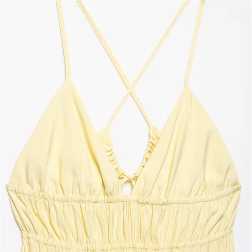 Luftiges Sommerkleid in Pastellgelb mit Spaghettiträgern