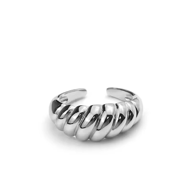 Twisted Statement Ring