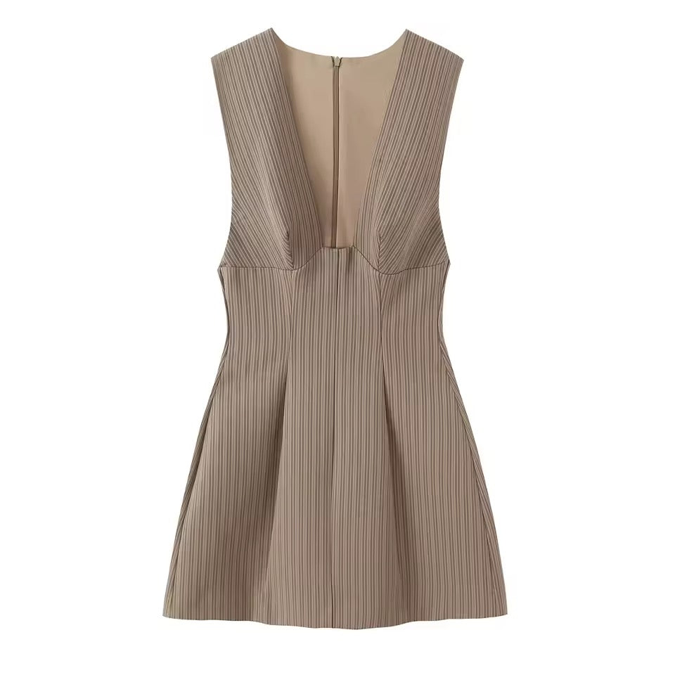 Plissee-Minikleid mit tiefem V-Ausschnitt