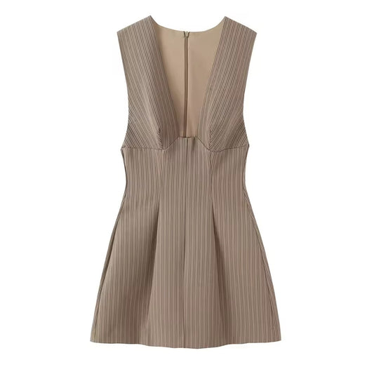 Plissee-Minikleid mit tiefem V-Ausschnitt