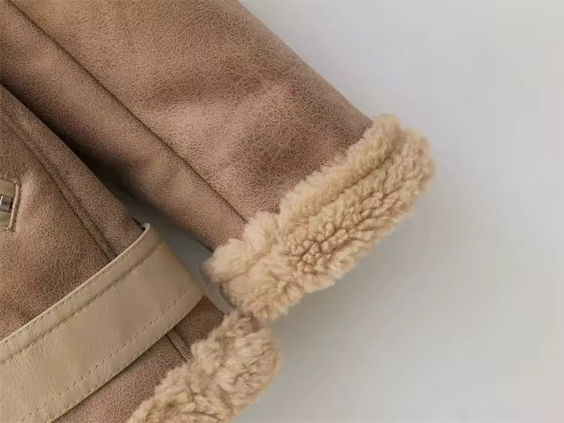Cozy Luxe Aviator Jacke