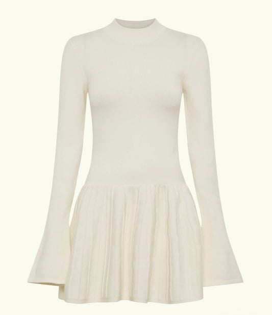 Elegantes Strickkleid mit Schlagärmeln