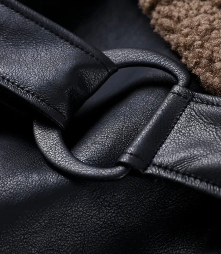 Manteau élégant en similicuir avec doublure en fourrure de peluche