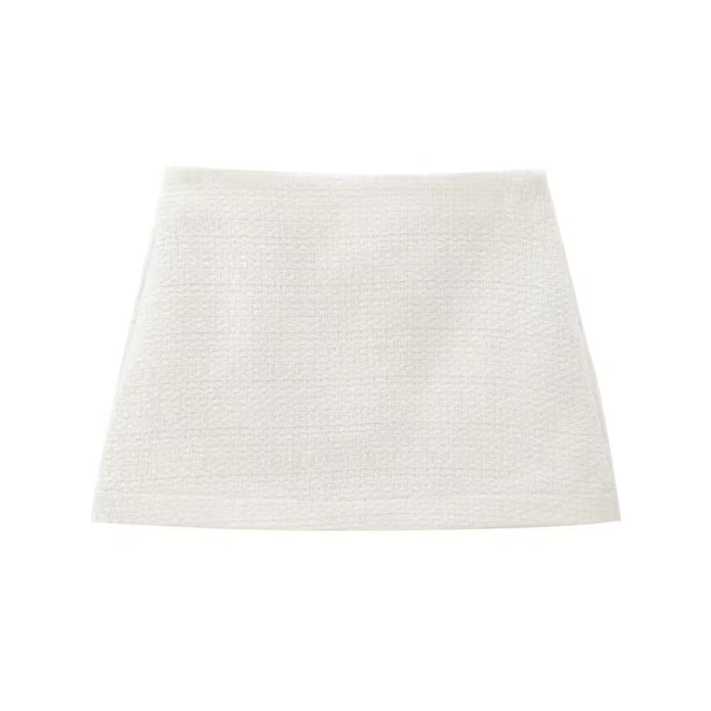 Ensemble élégant deux pièces – blazer et mini-jupe en blanc