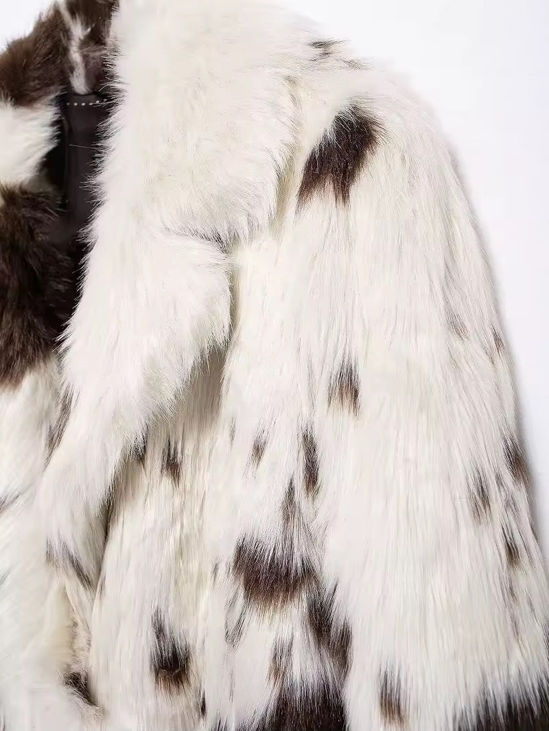 Manteau long en fausse fourrure de vachette