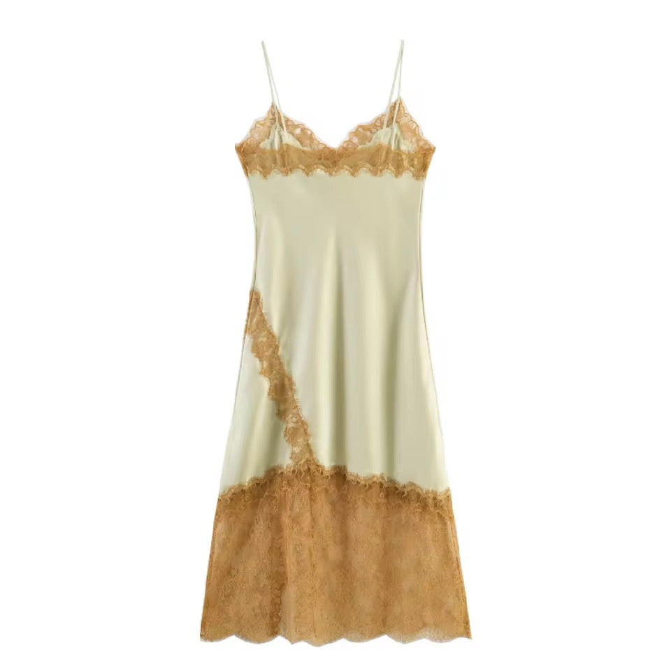 Golden Glow Satin Kleid