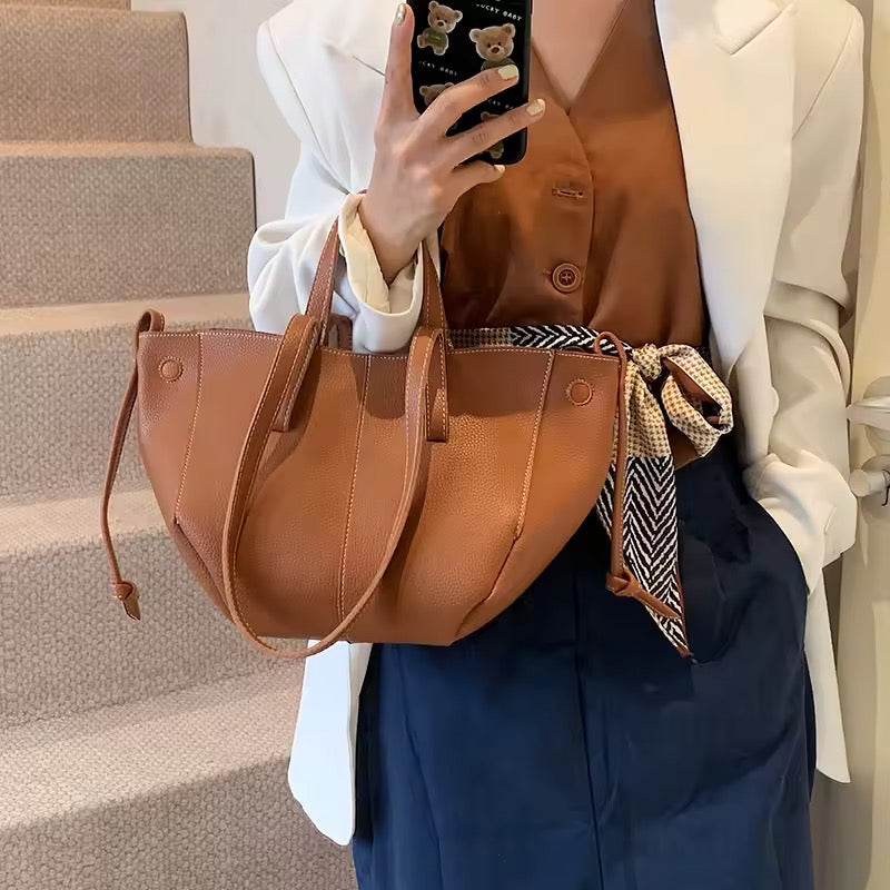 Luxuriöse Shopper-Tasche aus Kunstleder
