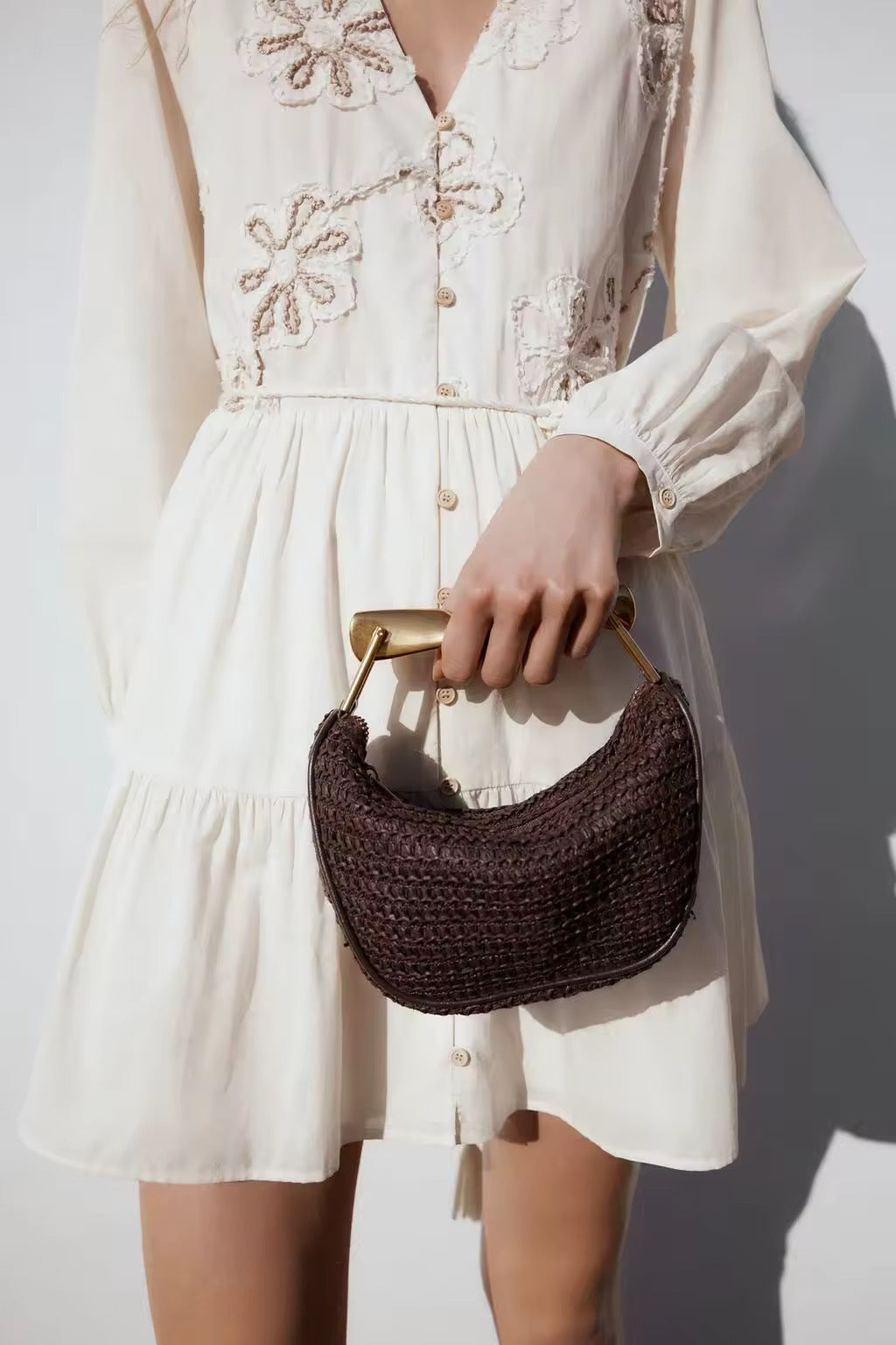 Luxuriöse Handtasche mit geflochtener Struktur