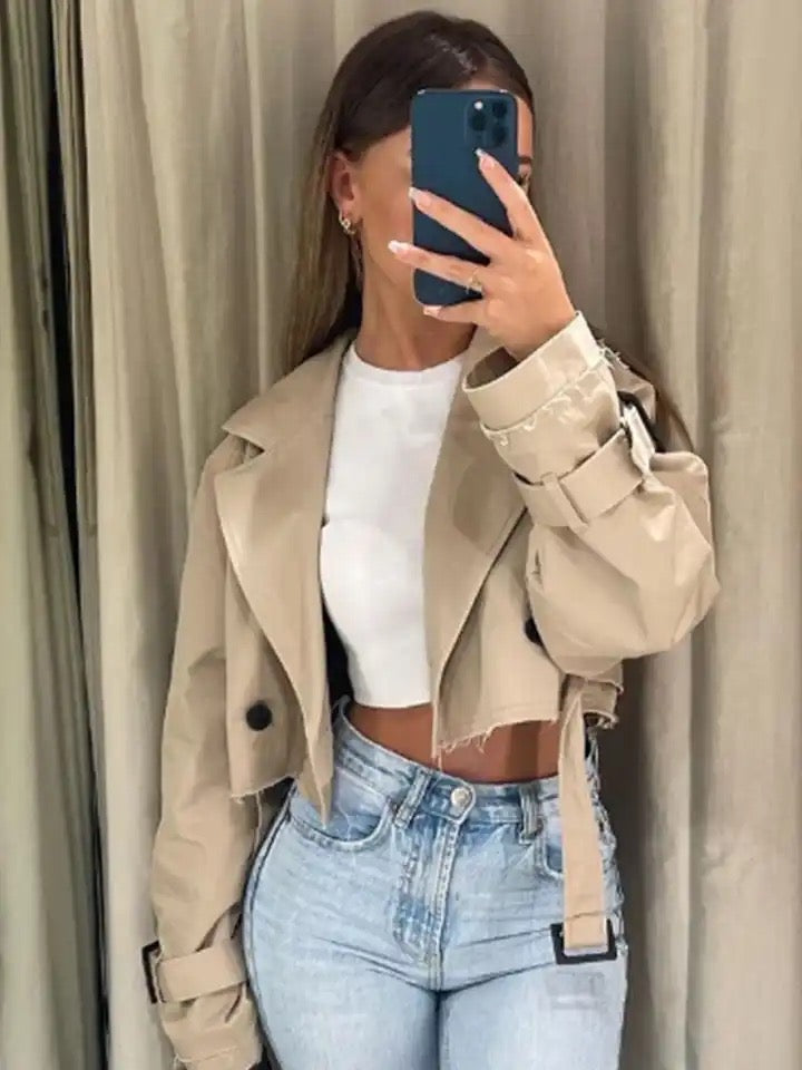 Beige Cropped Trenchjacke